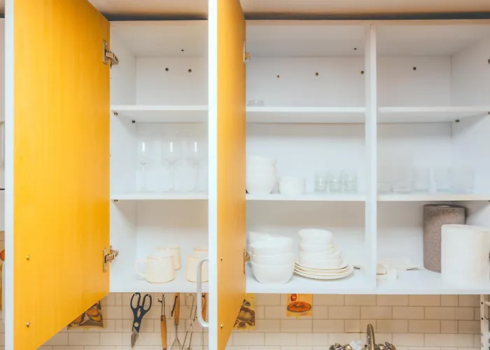 Private House Of A Newlywed Couple In Sinchon Daire *