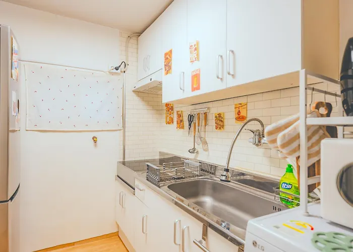 Private House Of A Newlywed Couple In Sinchon *