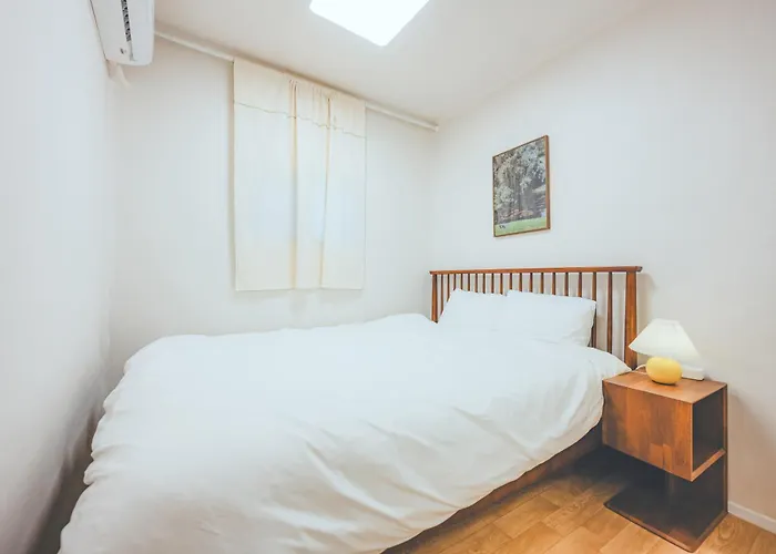 Private House Of A Newlywed Couple In Sinchon *